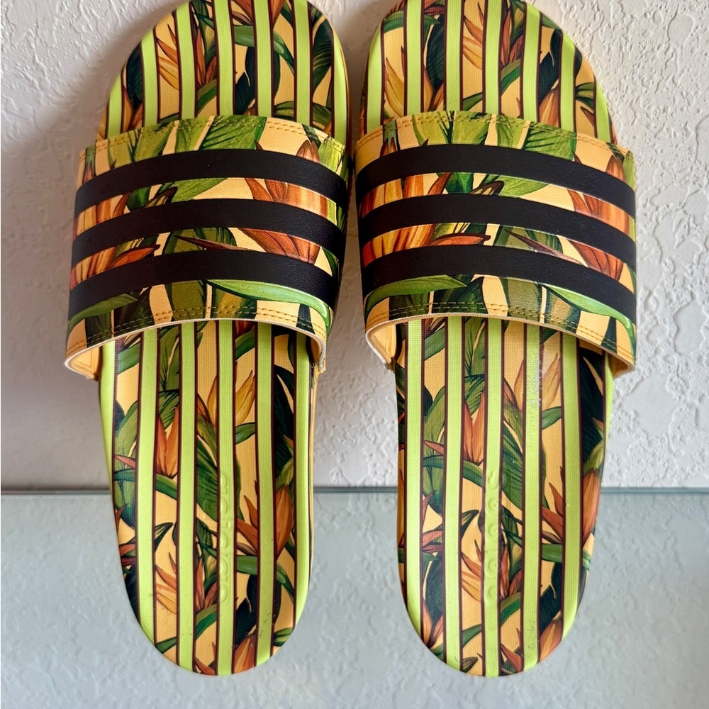FARM Rio Striped Floral Multicolor Adidas Adilette Comfort Slide Sandals Size 9 - Picture 2 of 7